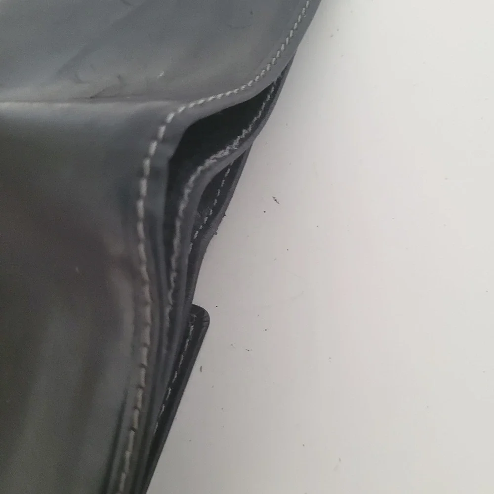 Bally Mens Black Leather Bifold Wallet Zippered Bill Pocket Contrast Stitching